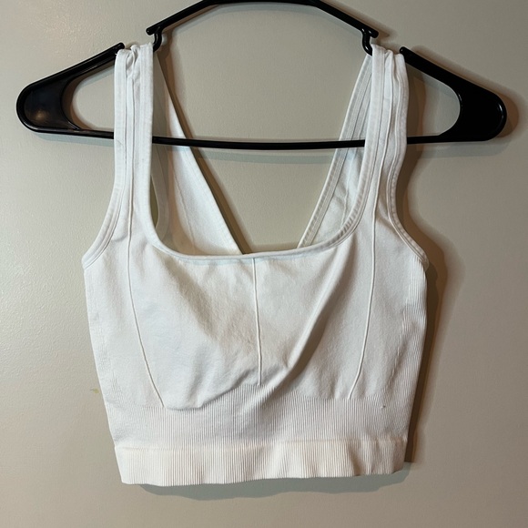 Colsie White Unlined Sports Bra NWOT - Picture 1 of 3